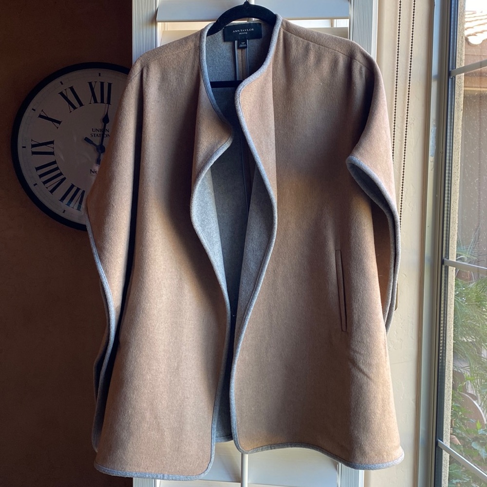 Ann Taylor Shawl